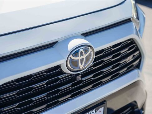 Used 2022 Toyota RAV4 XSE image 5