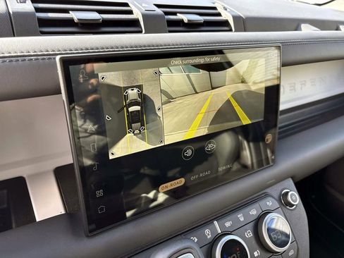 Certified 2025 Land Rover Defender 110 S image 17