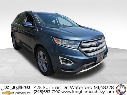 Used 2018 Ford Edge Titanium w/ Technology Package AWD/4WD image 2