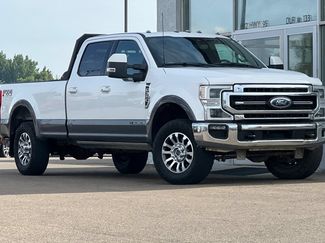 Used 2022 Ford F350 Lariat w/ Lariat Ultimate Package AWD/4WD video 2