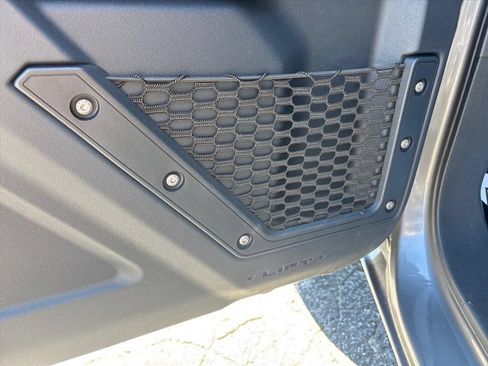 Used 2021 Ford Bronco 2-Door AWD/4WD image 19