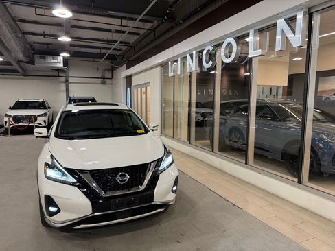 Used 2019 Nissan Murano SL w/ SL Technology Package AWD/4WD image 1