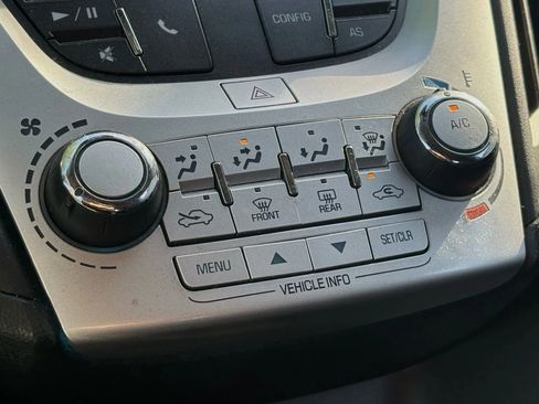 Used 2017 Chevrolet Equinox LS image 18