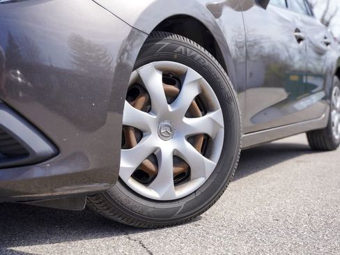 Used 2014 MAZDA MAZDA3 i Sport image 5