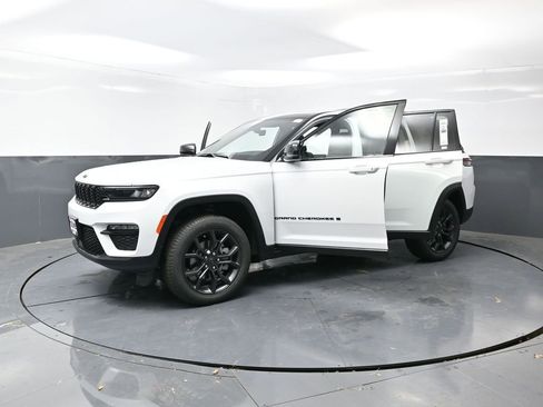 New 2025 Jeep Grand Cherokee Limited w/ Trailer Tow Package image 54