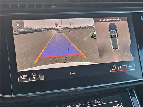 Used 2019 Audi Q8 Premium Plus w/ Premium Plus image 14