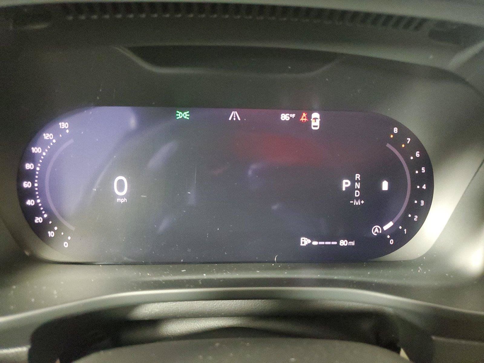 Certified 2024 Volvo XC40 B5 Plus w/ Climate Package AWD/4WD image 27