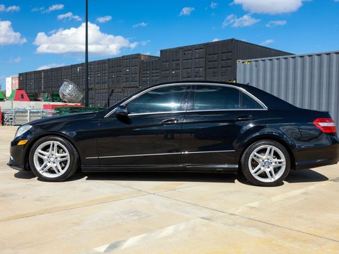 Used 2011 Mercedes-Benz E 350 Sedan image 4