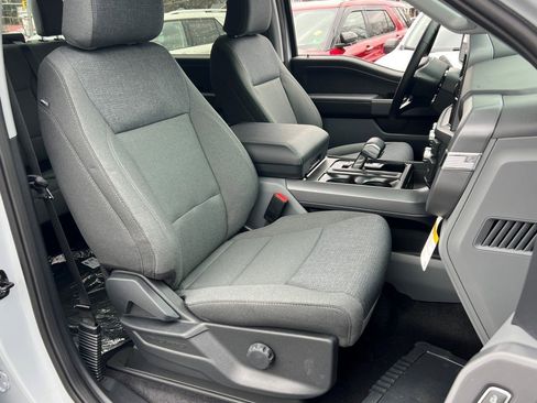 New 2025 Ford F150 Lightning XLT AWD/4WD image 9