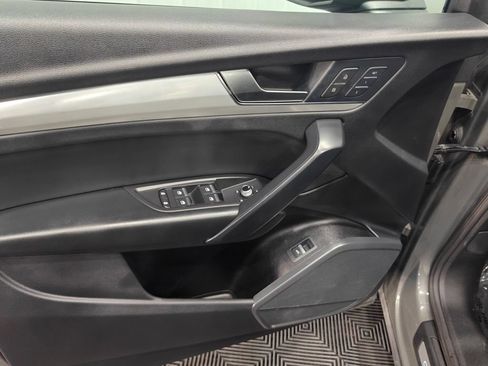 Used 2025 Audi Q5 2.0T Premium AWD/4WD image 49