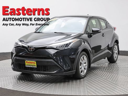 Used 2022 Toyota C-HR Limited FWD image 1