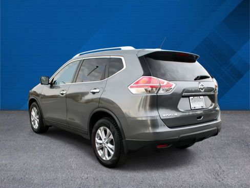 Used 2015 Nissan Rogue SV w/ SV Premium Package image 7
