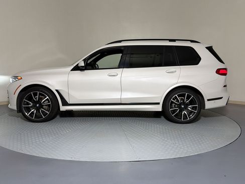 Used 2019 BMW X7 xDrive40i w/ Premium Package AWD/4WD image 2
