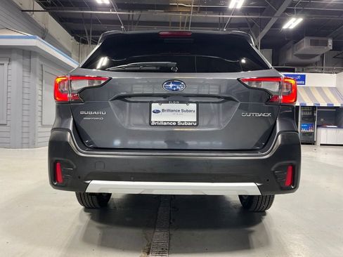 Certified 2022 Subaru Outback Limited AWD/4WD image 7