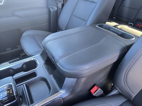 Used 2024 Chevrolet Silverado 1500 LTZ image 25