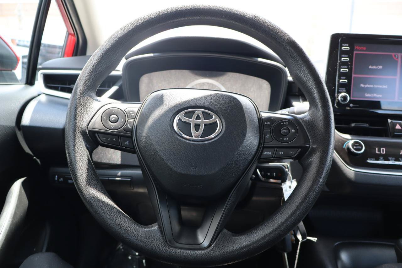 Used 2021 Toyota Corolla LE FWD image 17