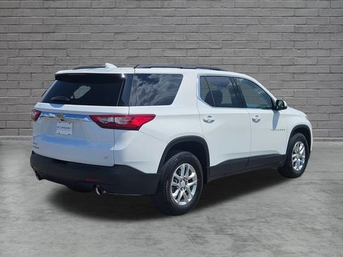 Used 2021 Chevrolet Traverse LT FWD image 5