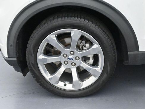 Used 2020 Ford Explorer Platinum w/ Premium Technology Package AWD/4WD image 41