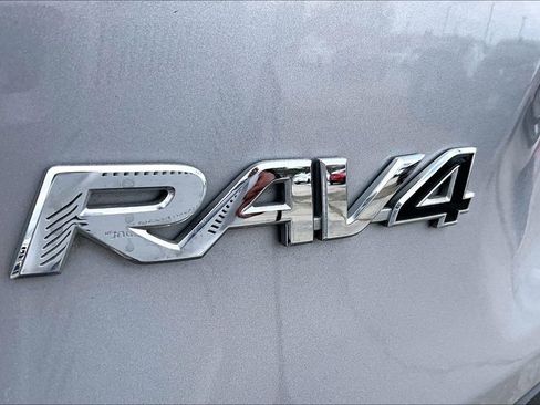 Used 2025 Toyota RAV4 LE image 42