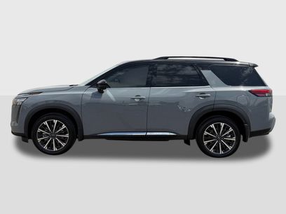 New 2026 Nissan Pathfinder Platinum w/ Cargo Package