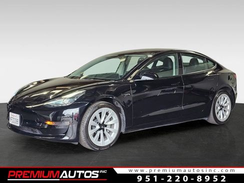 Used 2023 Tesla Model 3 Standard Range RWD image 1