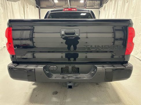 Used 2020 Toyota Tundra Limited w/ Limited Premium Package image 6