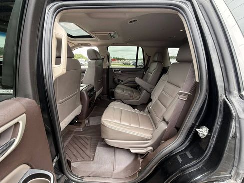 Used 2018 GMC Yukon Denali w/ Denali Ultimate Package AWD/4WD image 9