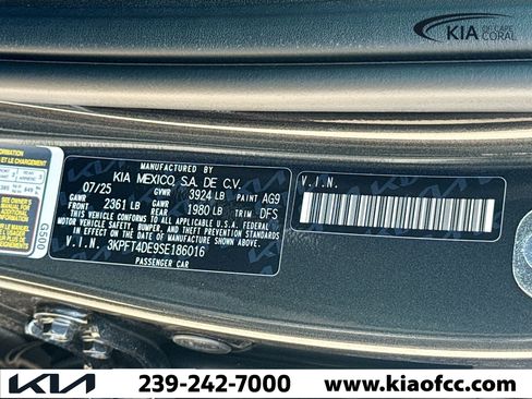 New 2025 Kia K4 LXS image 38