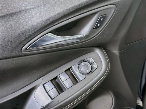 Used 2025 Buick Encore GX Preferred FWD image 15