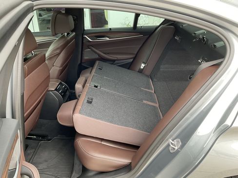 Certified 2023 BMW 540i w/ Executive Package image 28