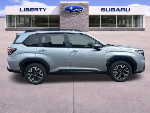 Used 2026 Subaru Forester Premium AWD/4WD image 19