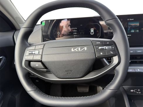 New 2025 Kia K4 EX image 12