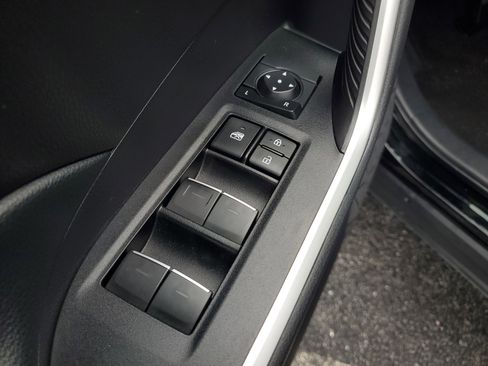 Certified 2022 Toyota RAV4 XLE image 18