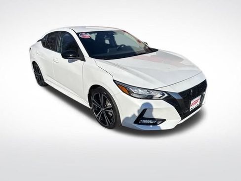 Used 2022 Nissan Sentra SR w/ Electronics Package image 7