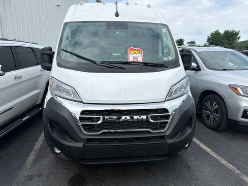 Used 2026 RAM ProMaster 3500 w/ Quick Order Package 22G SLT FWD image 2