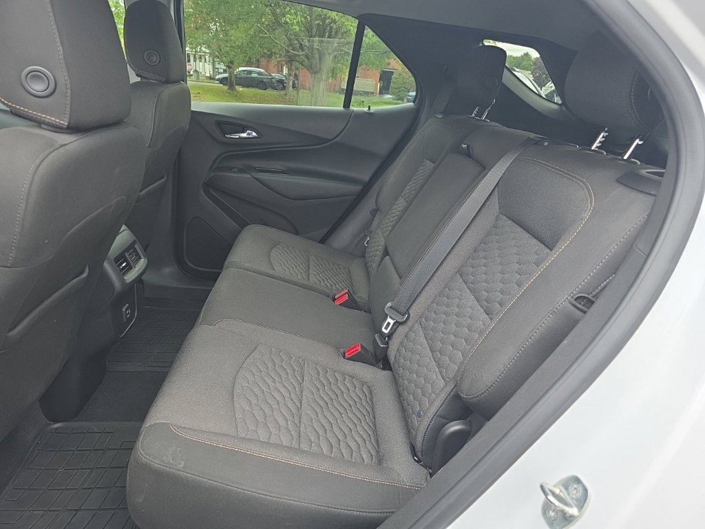 Used 2020 Chevrolet Equinox LT AWD/4WD image 24