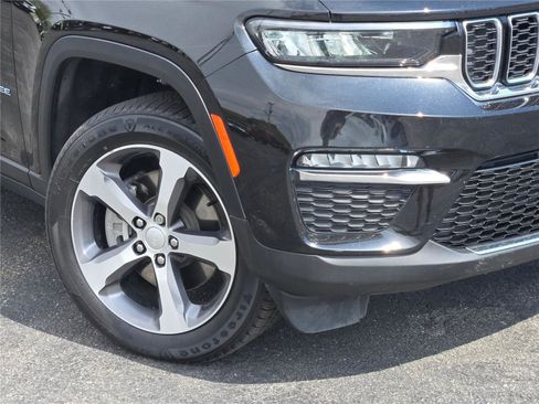 Certified 2022 Jeep Grand Cherokee Limited 4xe AWD/4WD image 3
