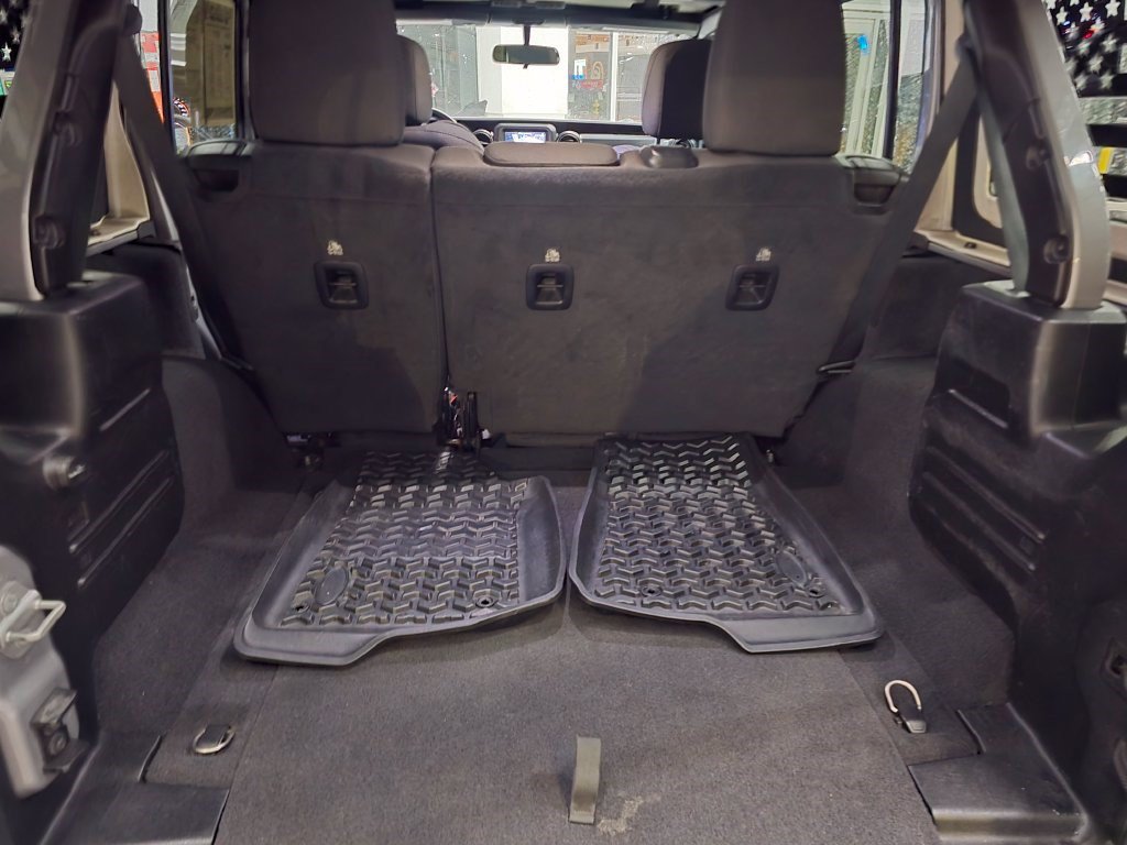 Used 2020 Jeep Wrangler Unlimited Sport AWD/4WD image 40