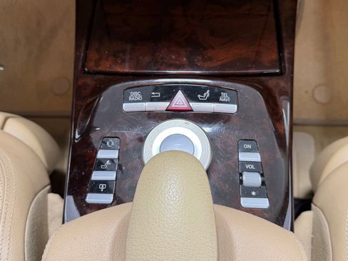 Used 2011 Mercedes-Benz S 550 4MATIC image 25