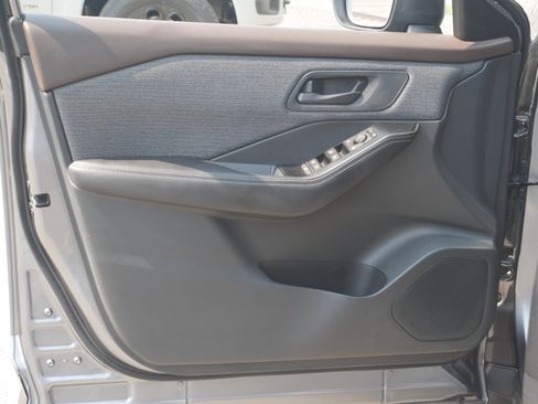 Certified 2021 Nissan Rogue S AWD/4WD image 28
