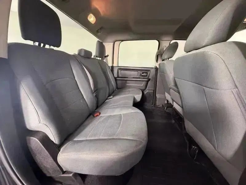 Used 2018 RAM 3500 Tradesman w/ Chrome Appearance Group AWD/4WD image 34