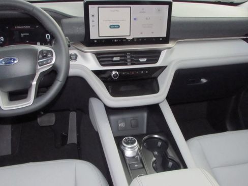 New 2026 Ford Explorer Active w/ Active Comfort Package image 25