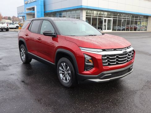 New 2026 Chevrolet Equinox LT w/ Convenience Package II image 2