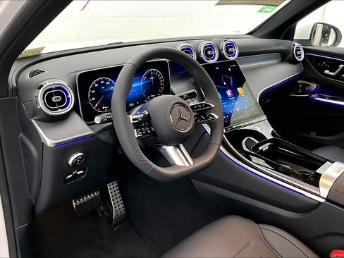 New 2026 Mercedes-Benz GLC 350e 4MATIC image 6