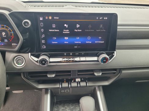 Used 2024 Chevrolet Colorado Trail Boss w/ Advanced Trailering Package image 18