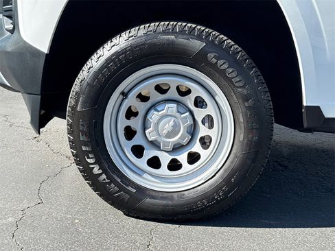 Used 2025 Chevrolet Colorado W/T image 6