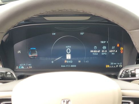 Certified 2023 Lincoln Corsair AWD w/ Equipment Group 101A image 15