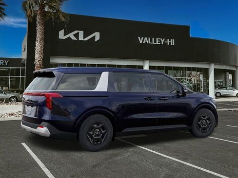New 2026 Kia Carnival LX image 6