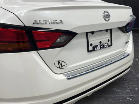 Used 2020 Nissan Altima 2.5 Platinum AWD/4WD image 38