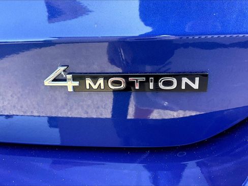 Certified 2024 Volkswagen Taos S image 7